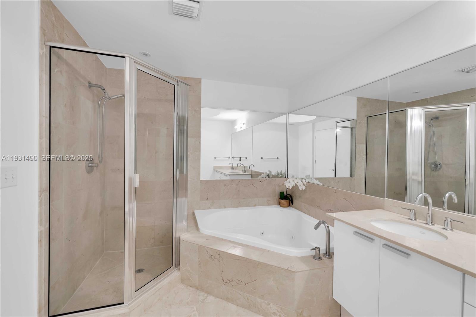 3131 NE 188th St #2-1005, Aventura FL 33180