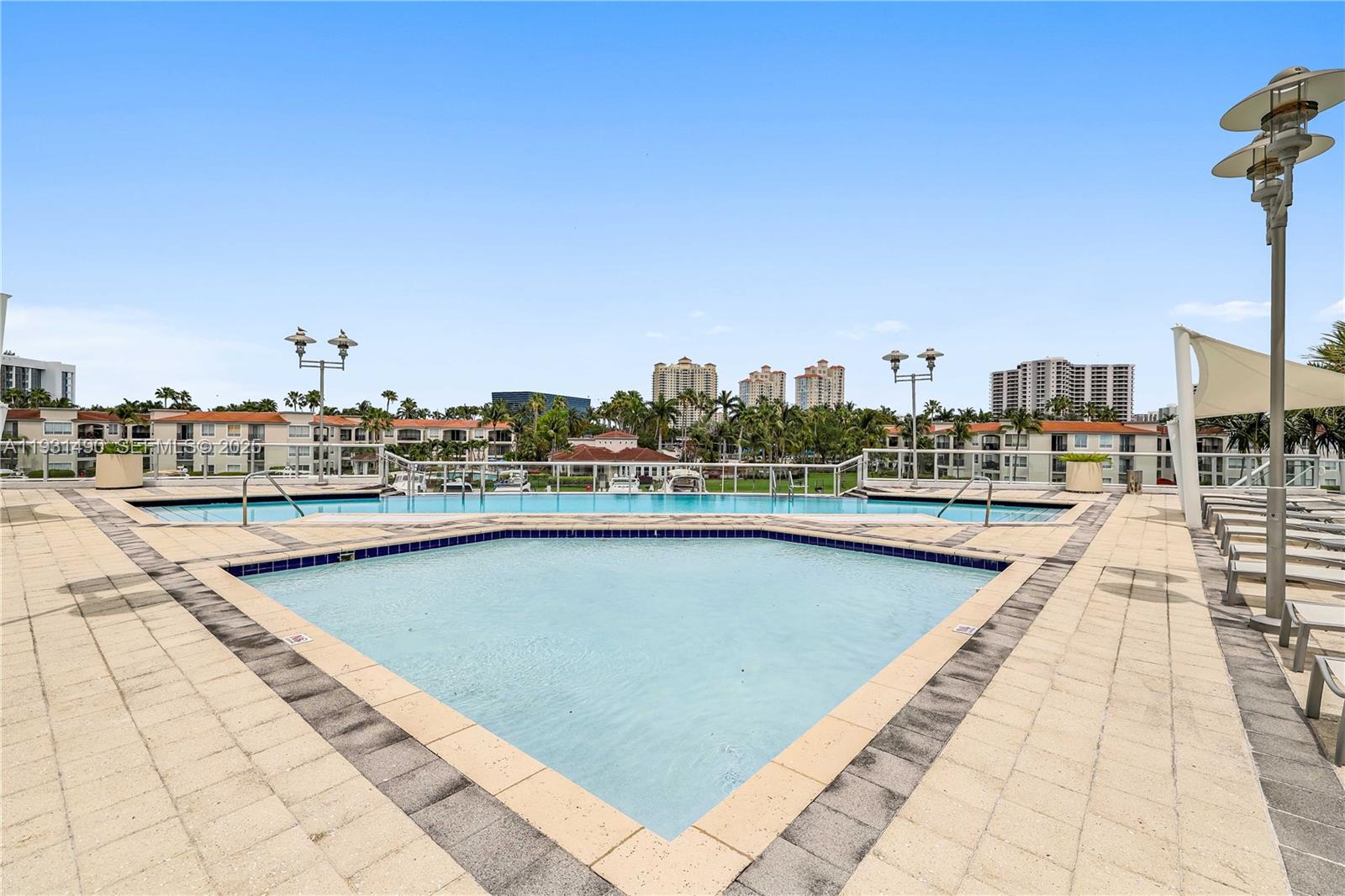 3131 NE 188th St #2-1005, Aventura FL 33180