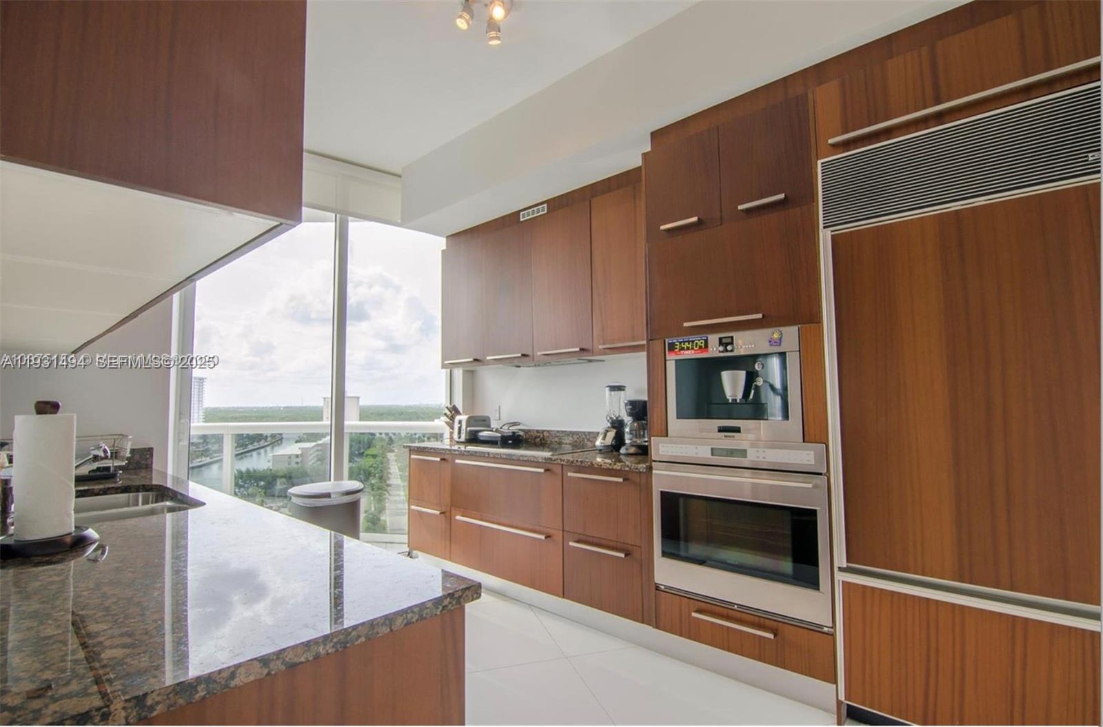 15901 Collins Ave #1005, Sunny Isles Beach FL 33160