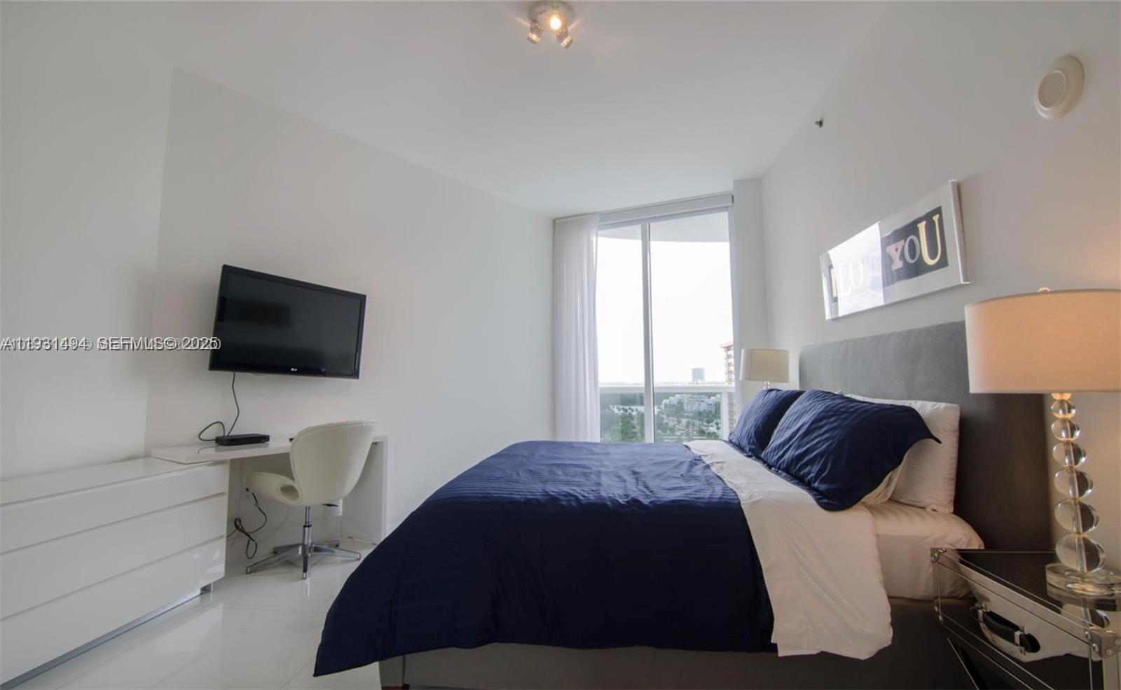 15901 Collins Ave #1005, Sunny Isles Beach FL 33160