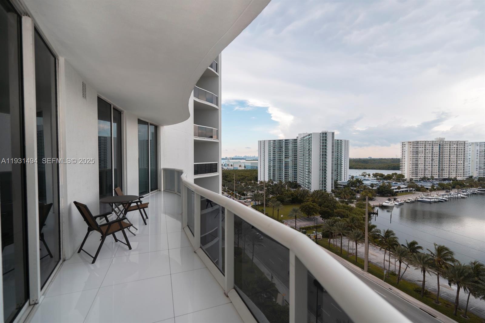 15901 Collins Ave #1005, Sunny Isles Beach FL 33160
