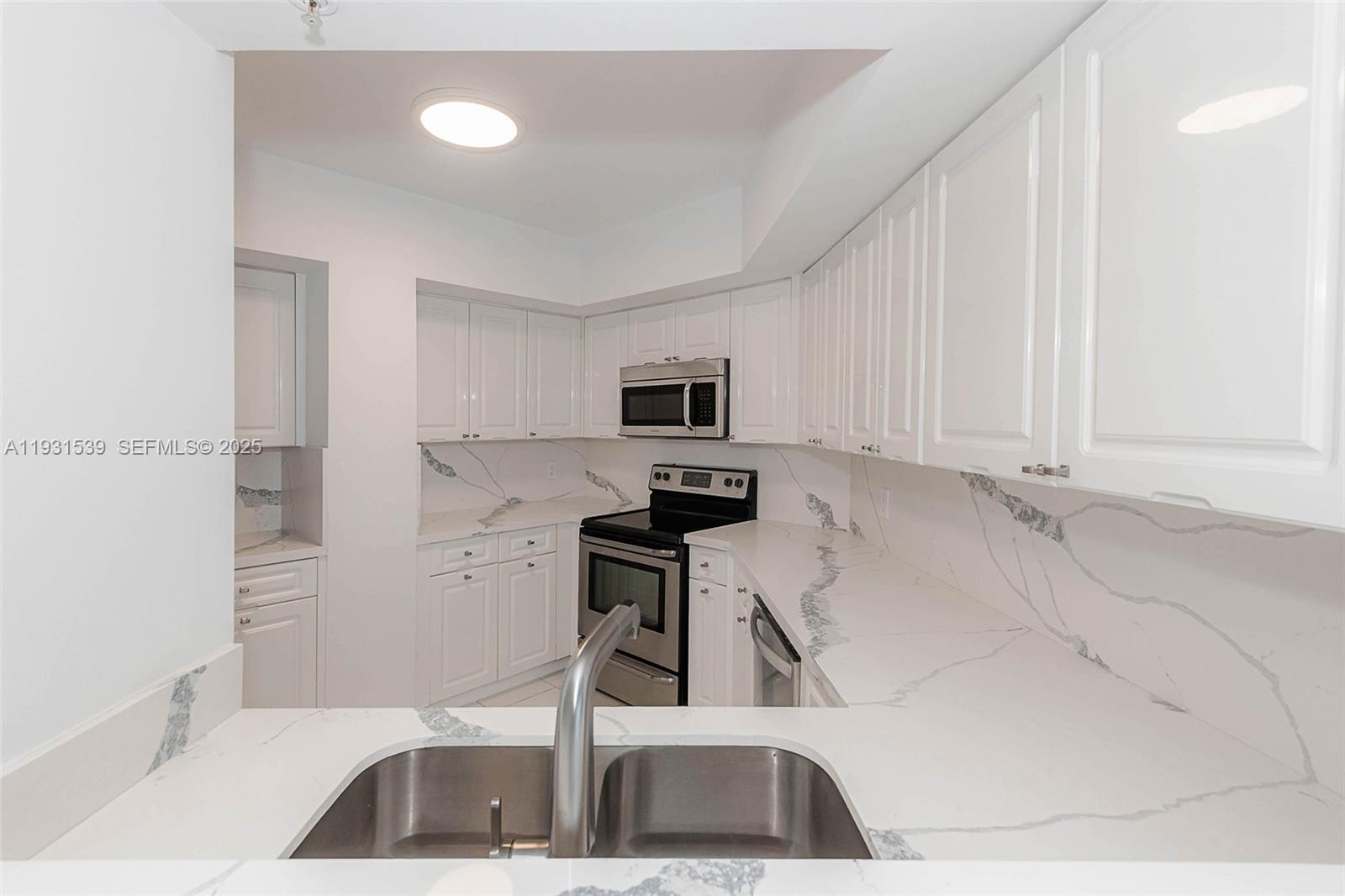 1900 Sunset Harbour Dr #1703, Miami Beach FL 33139