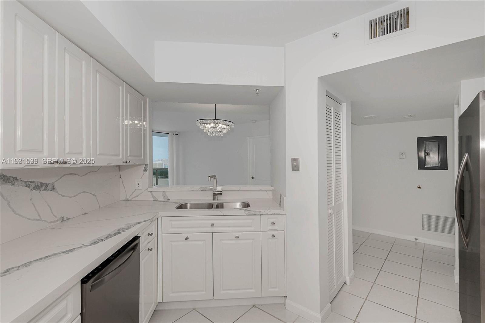 1900 Sunset Harbour Dr #1703, Miami Beach FL 33139