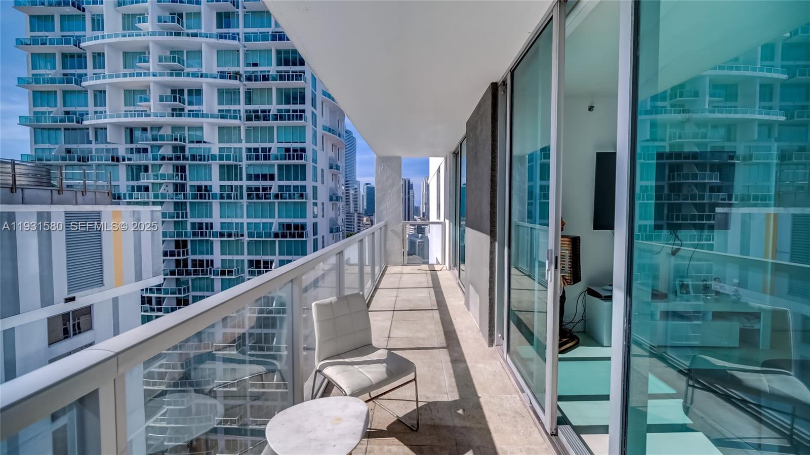 55 SE 6th St #2700, Miami FL 33131