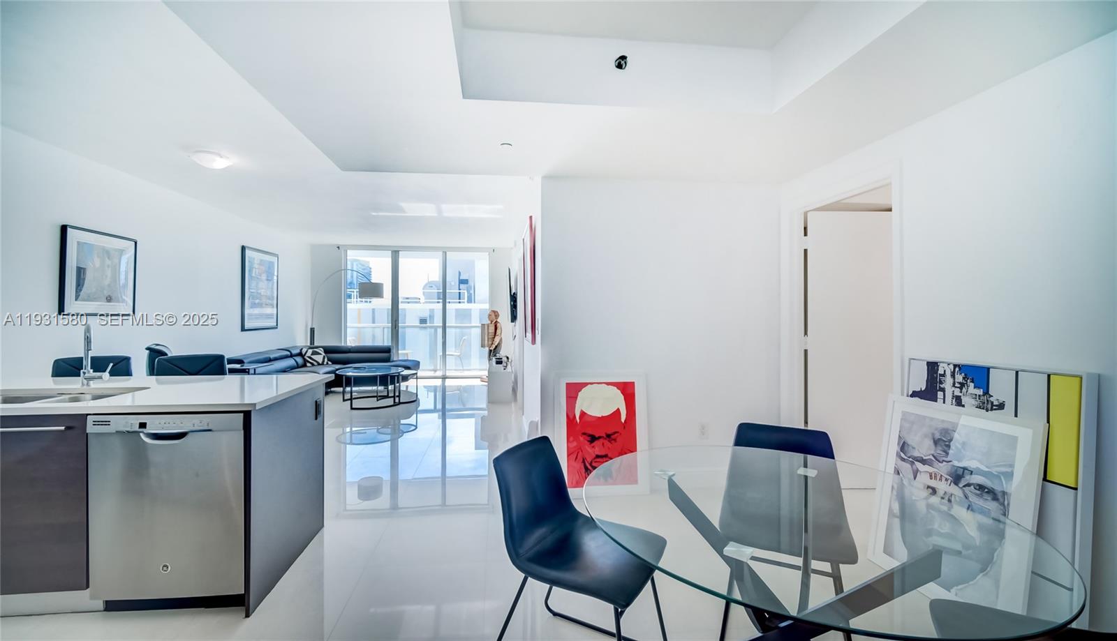 55 SE 6th St #2700, Miami FL 33131
