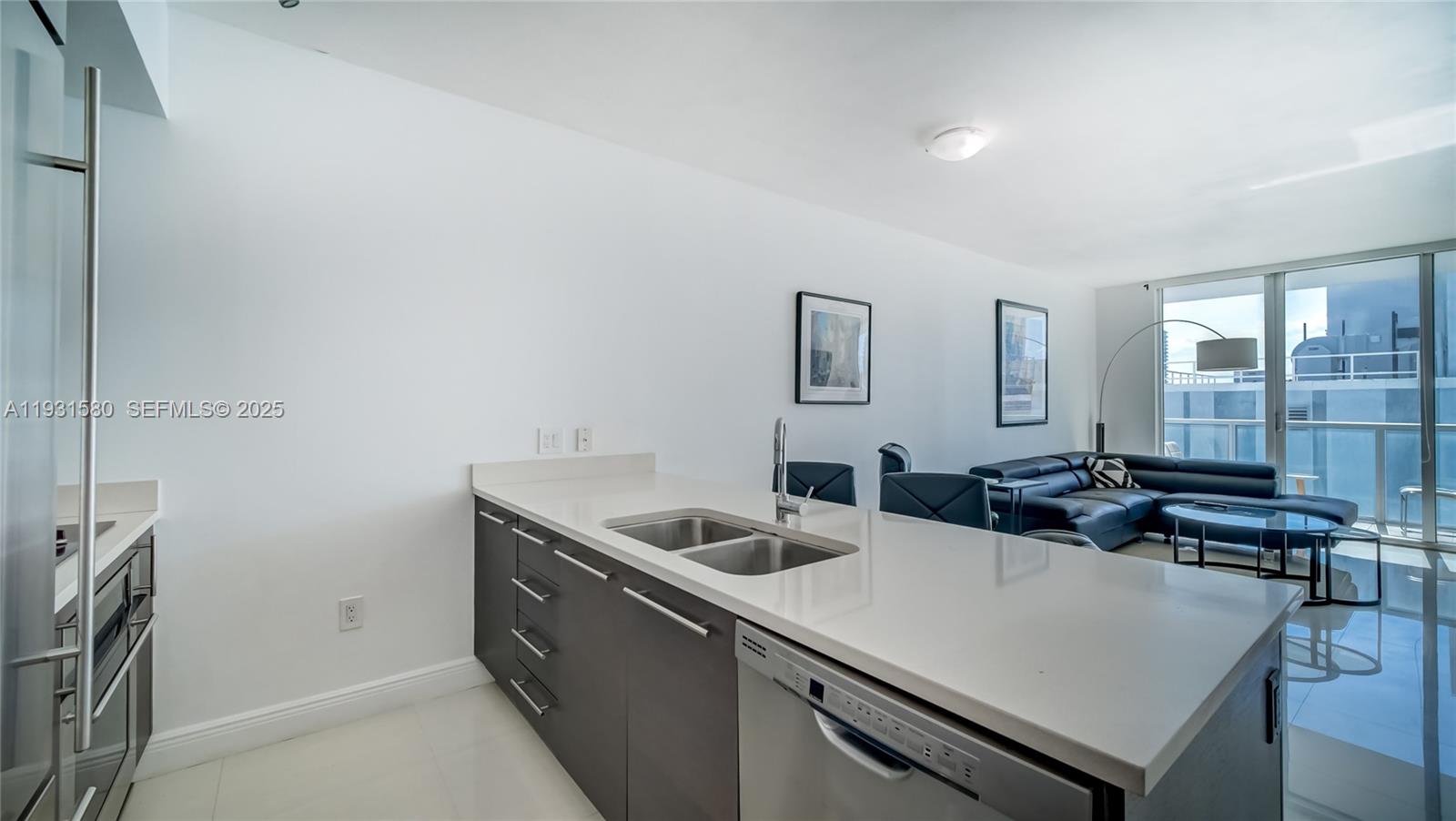 55 SE 6th St #2700, Miami FL 33131