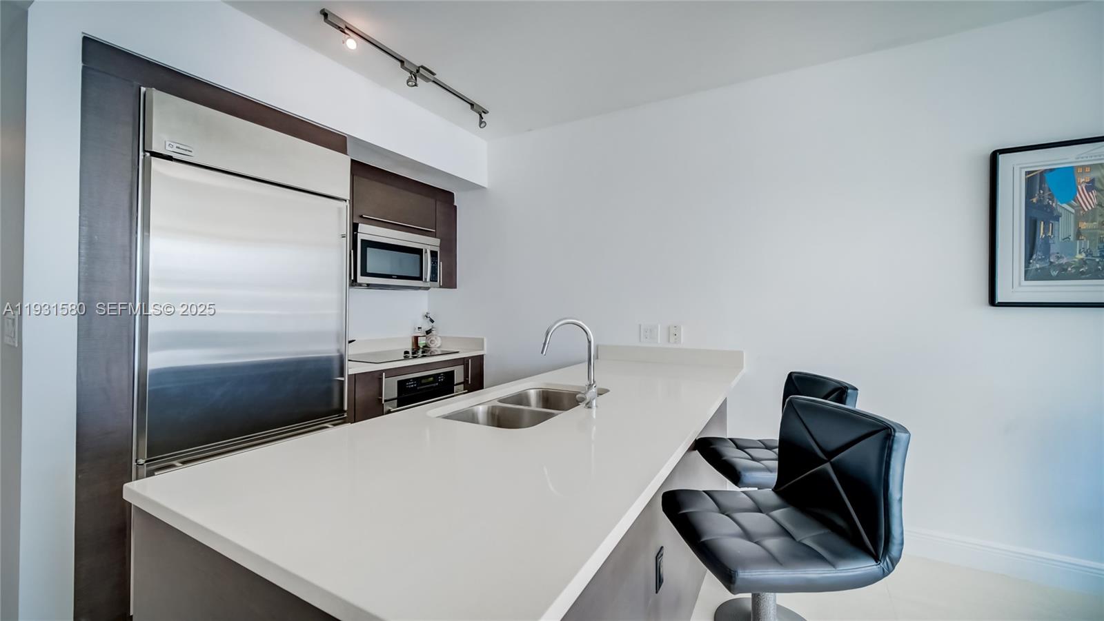 55 SE 6th St #2700, Miami FL 33131