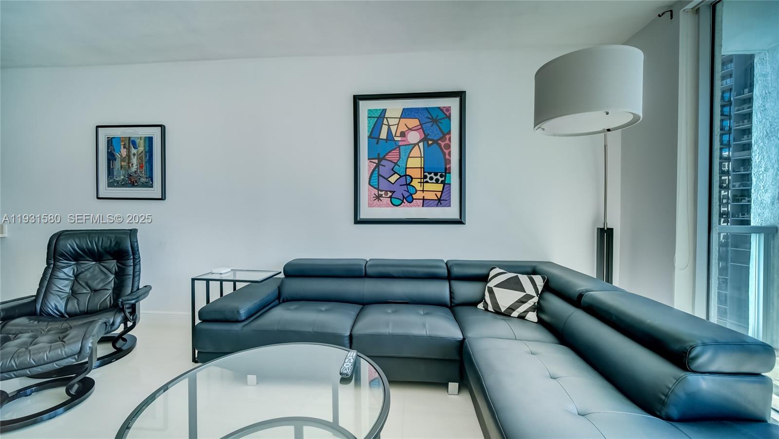 55 SE 6th St #2700, Miami FL 33131
