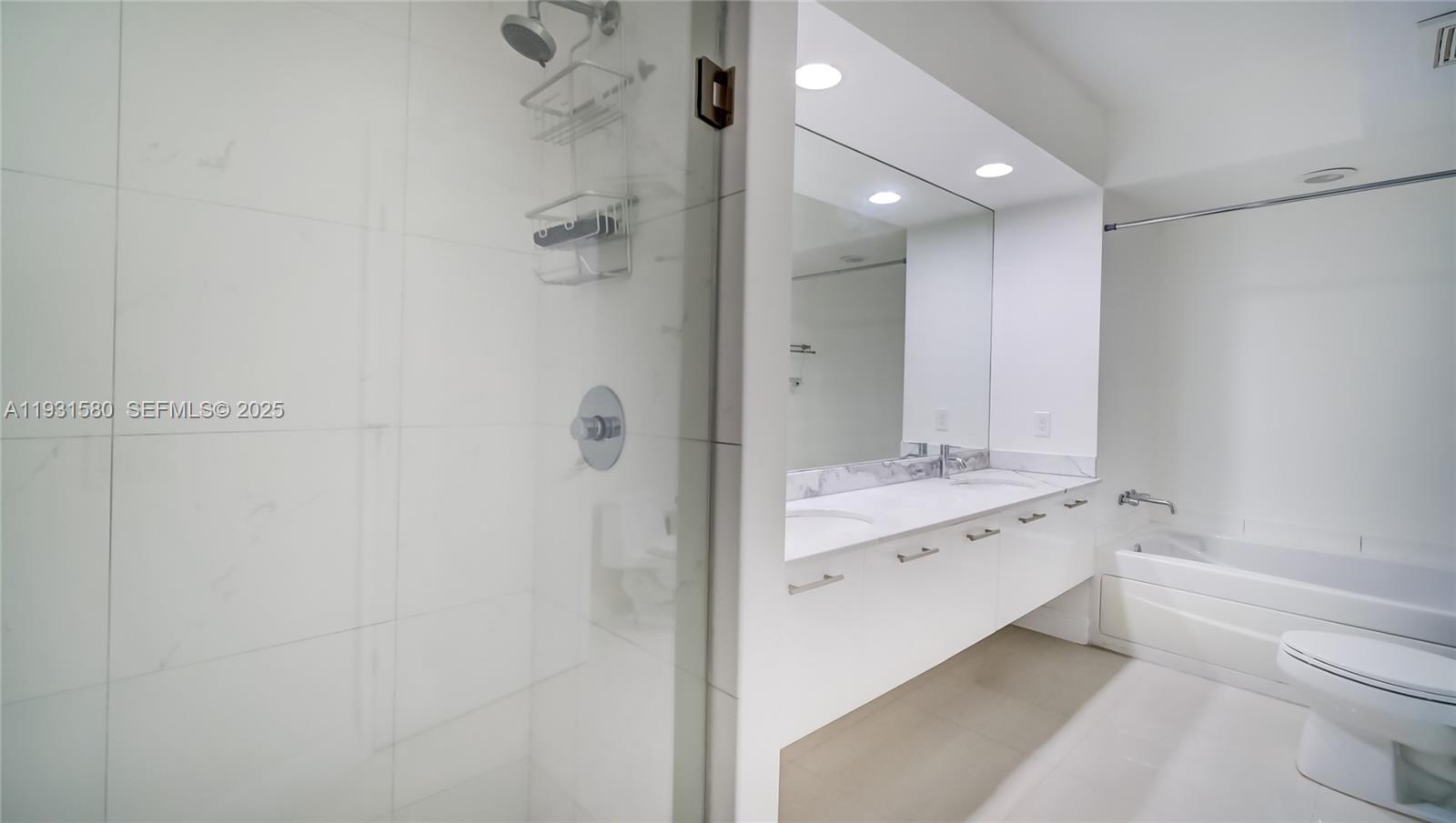 55 SE 6th St #2700, Miami FL 33131