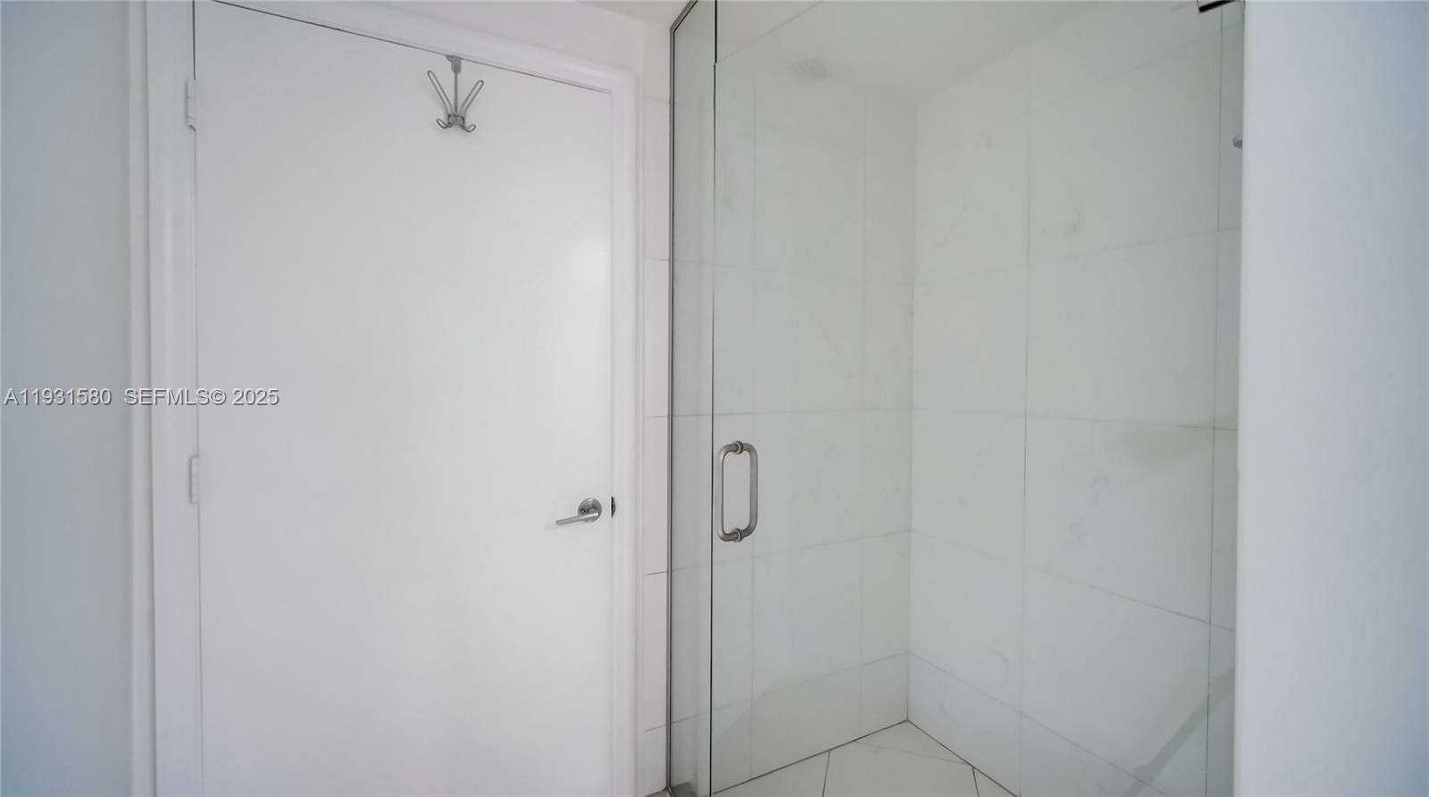 55 SE 6th St #2700, Miami FL 33131