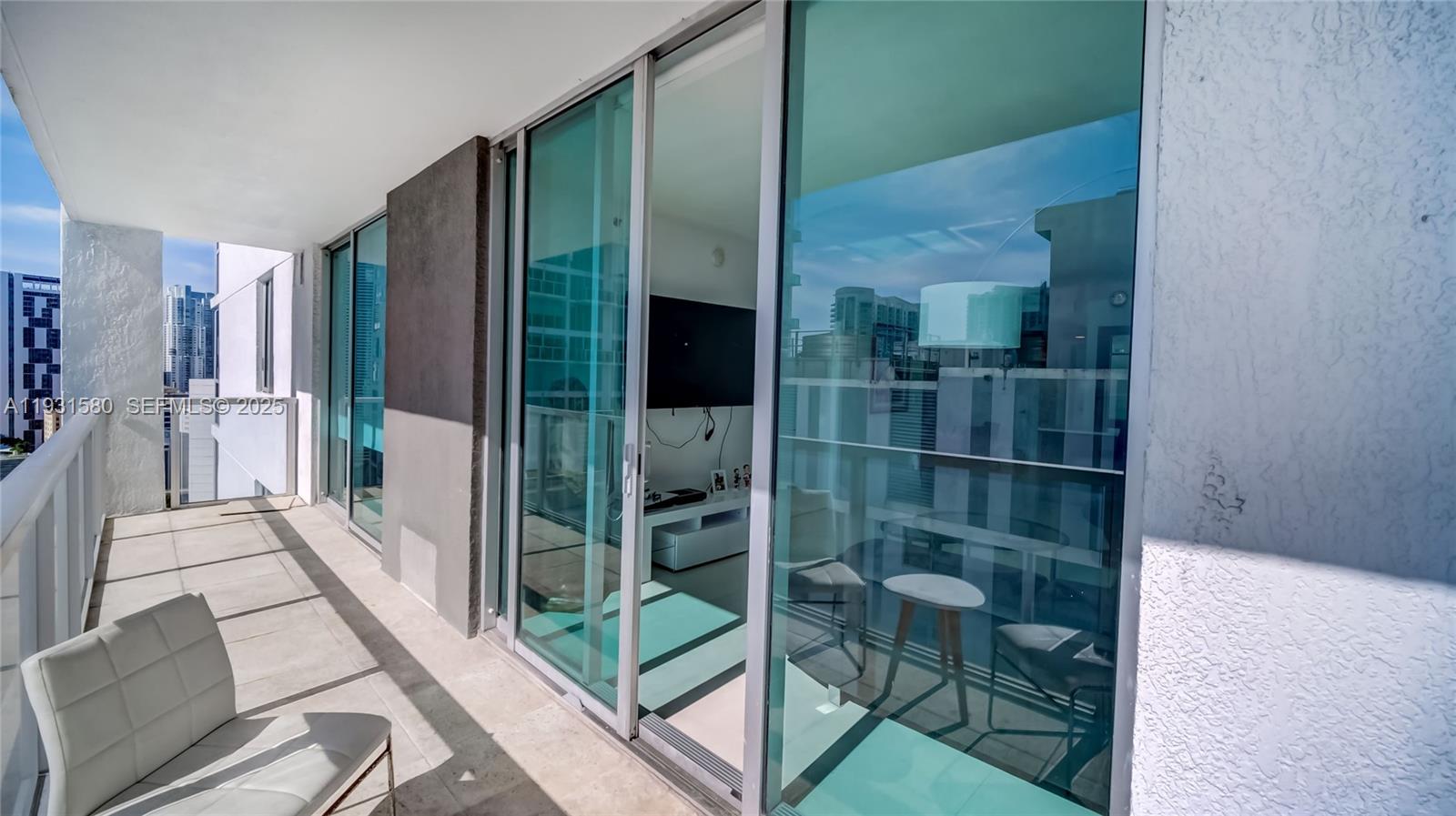 55 SE 6th St #2700, Miami FL 33131