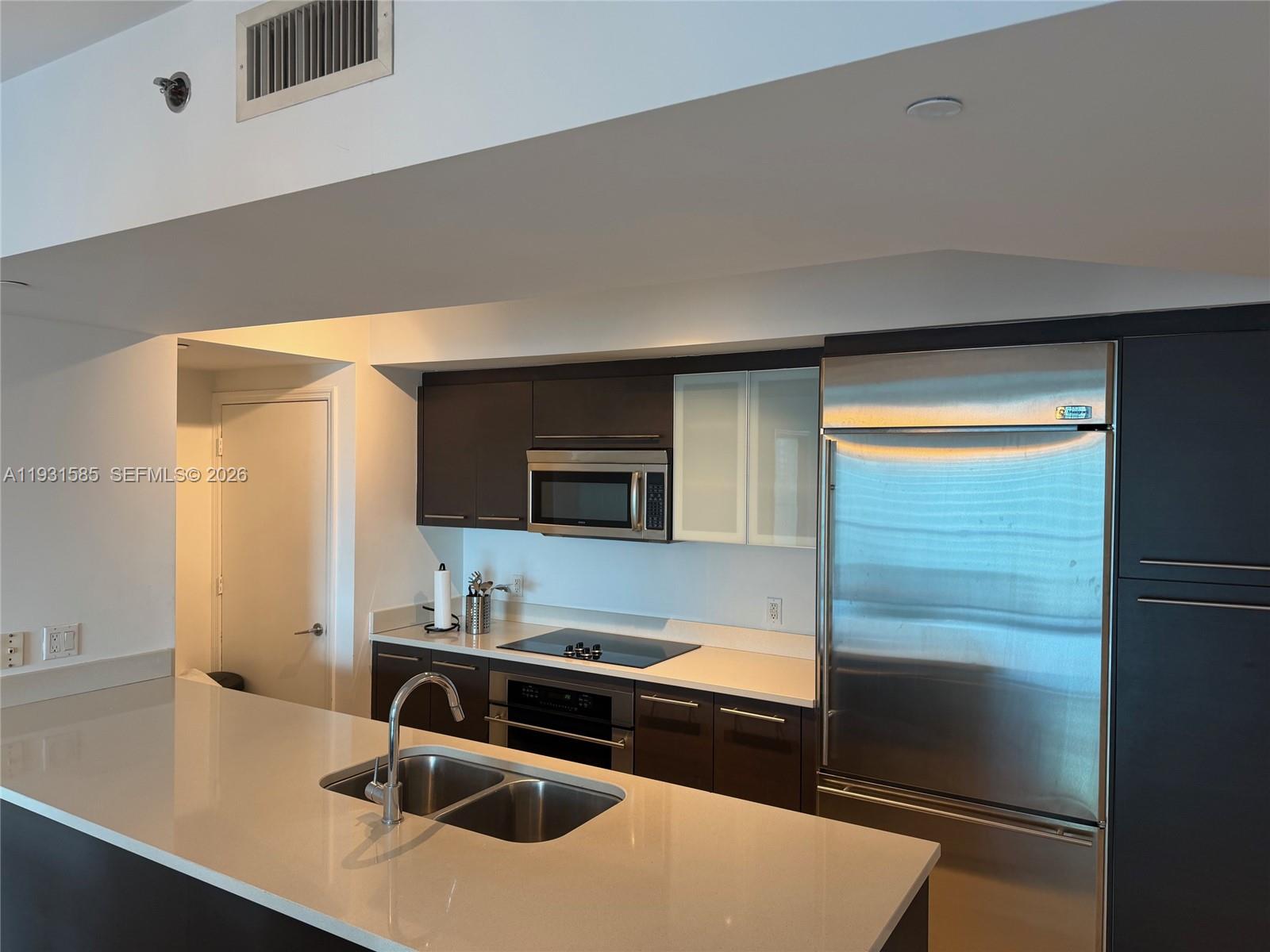 500 Brickell Ave #3105, Miami FL 33131