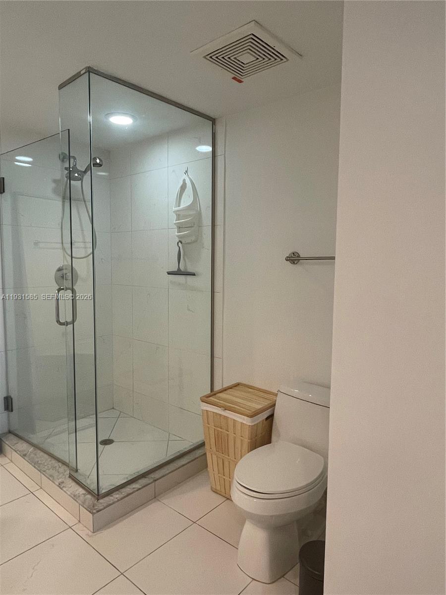 500 Brickell Ave #3105, Miami FL 33131