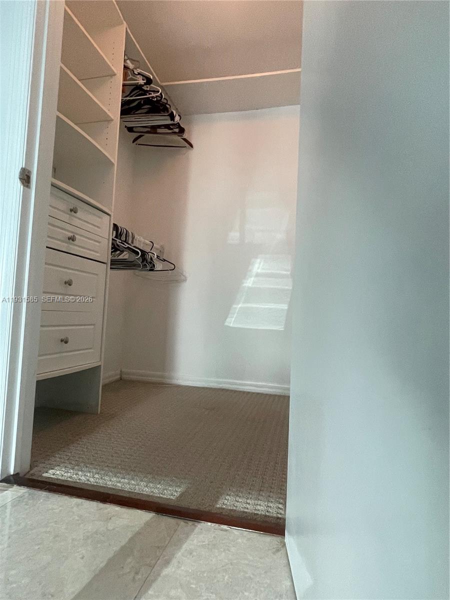 500 Brickell Ave #3105, Miami FL 33131