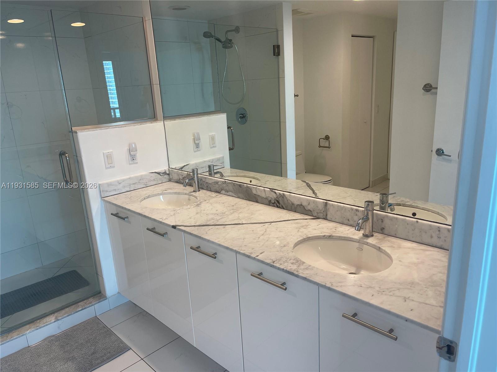 500 Brickell Ave #3105, Miami FL 33131