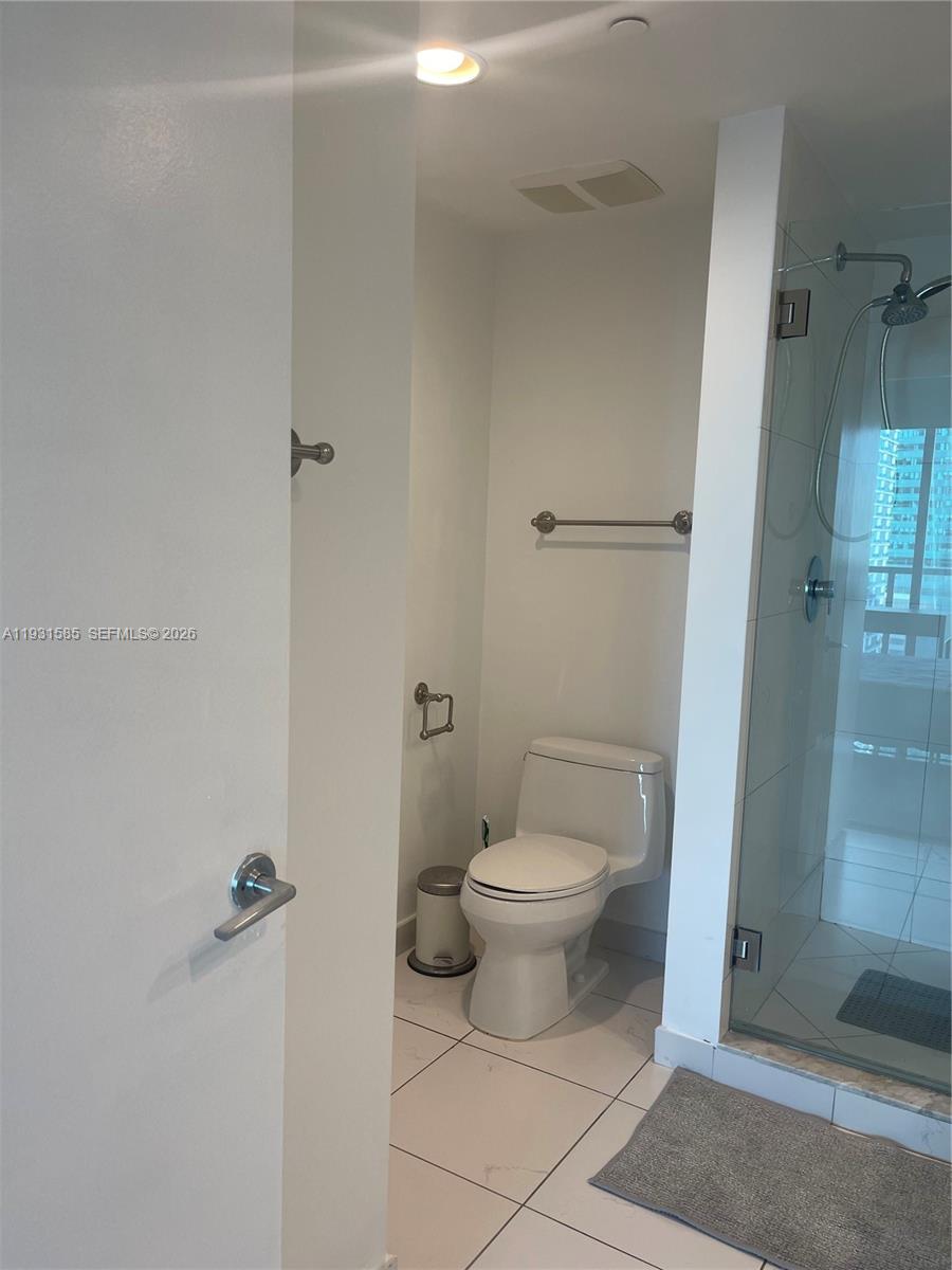 500 Brickell Ave #3105, Miami FL 33131