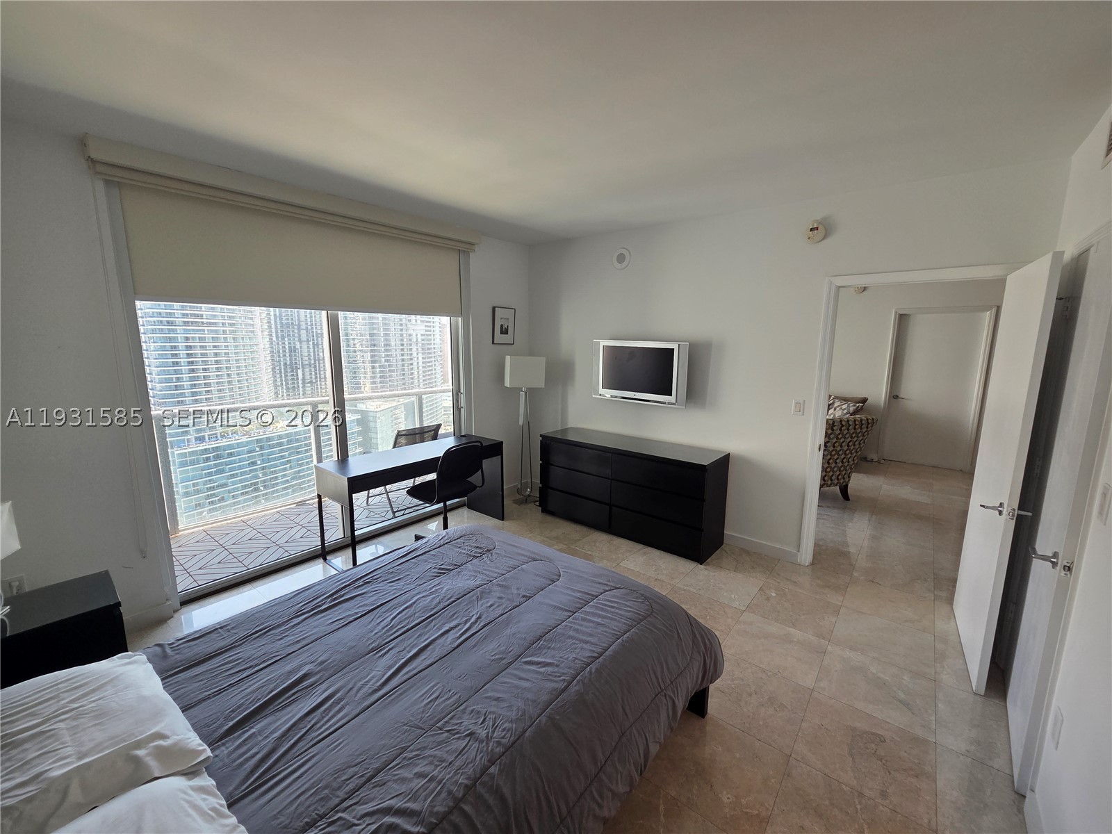 500 Brickell Ave #3105, Miami FL 33131