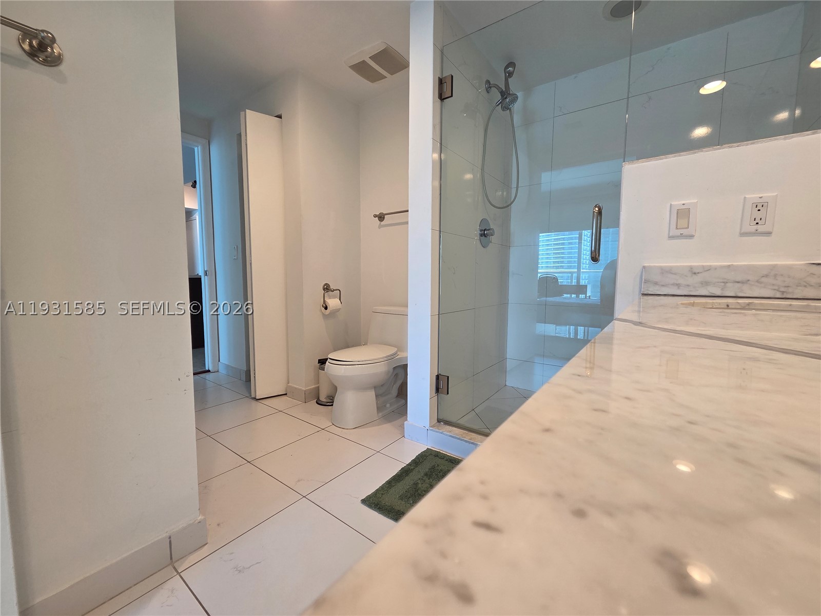 500 Brickell Ave #3105, Miami FL 33131