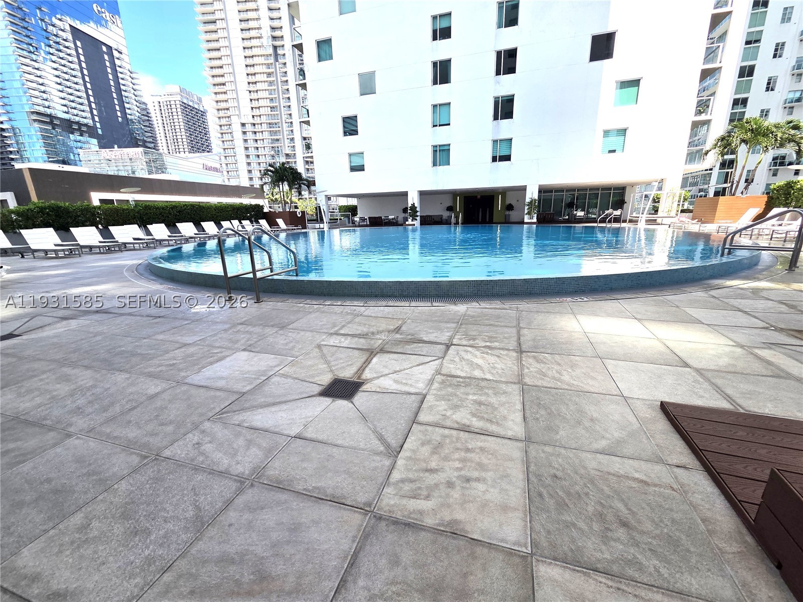 500 Brickell Ave #3105, Miami FL 33131