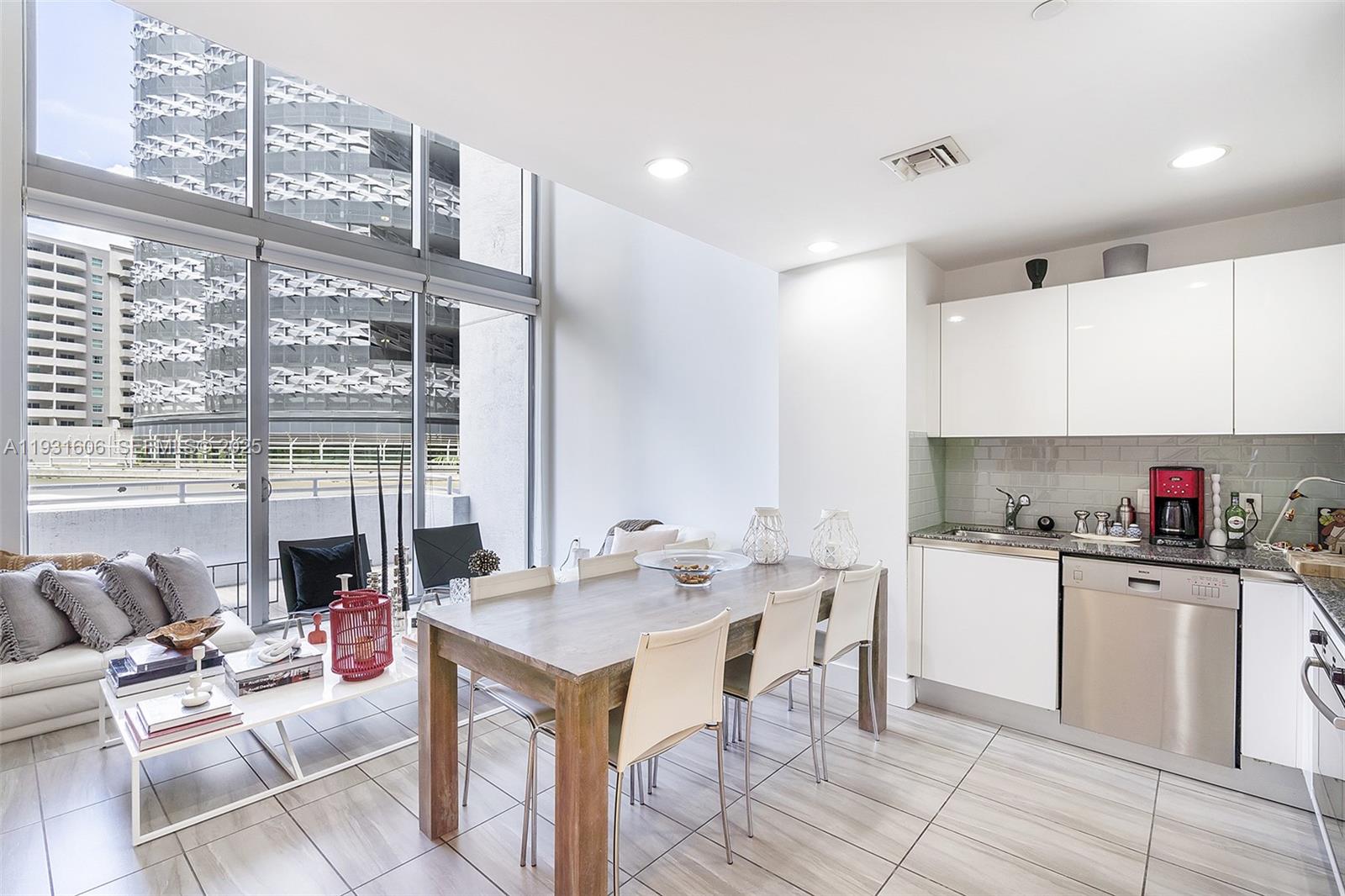 1050 Brickell Ave #212, Miami FL 33131