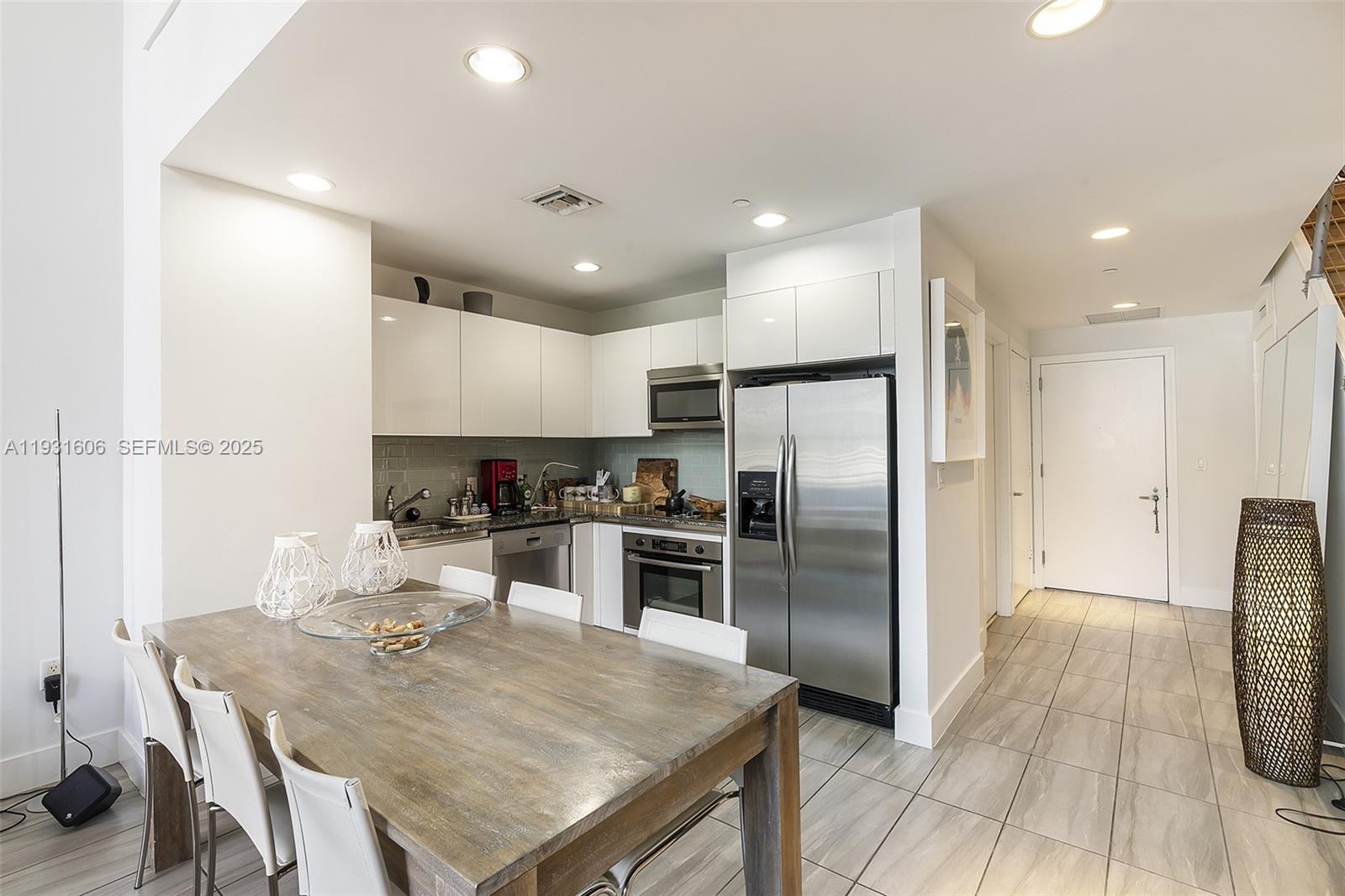 1050 Brickell Ave #212, Miami FL 33131