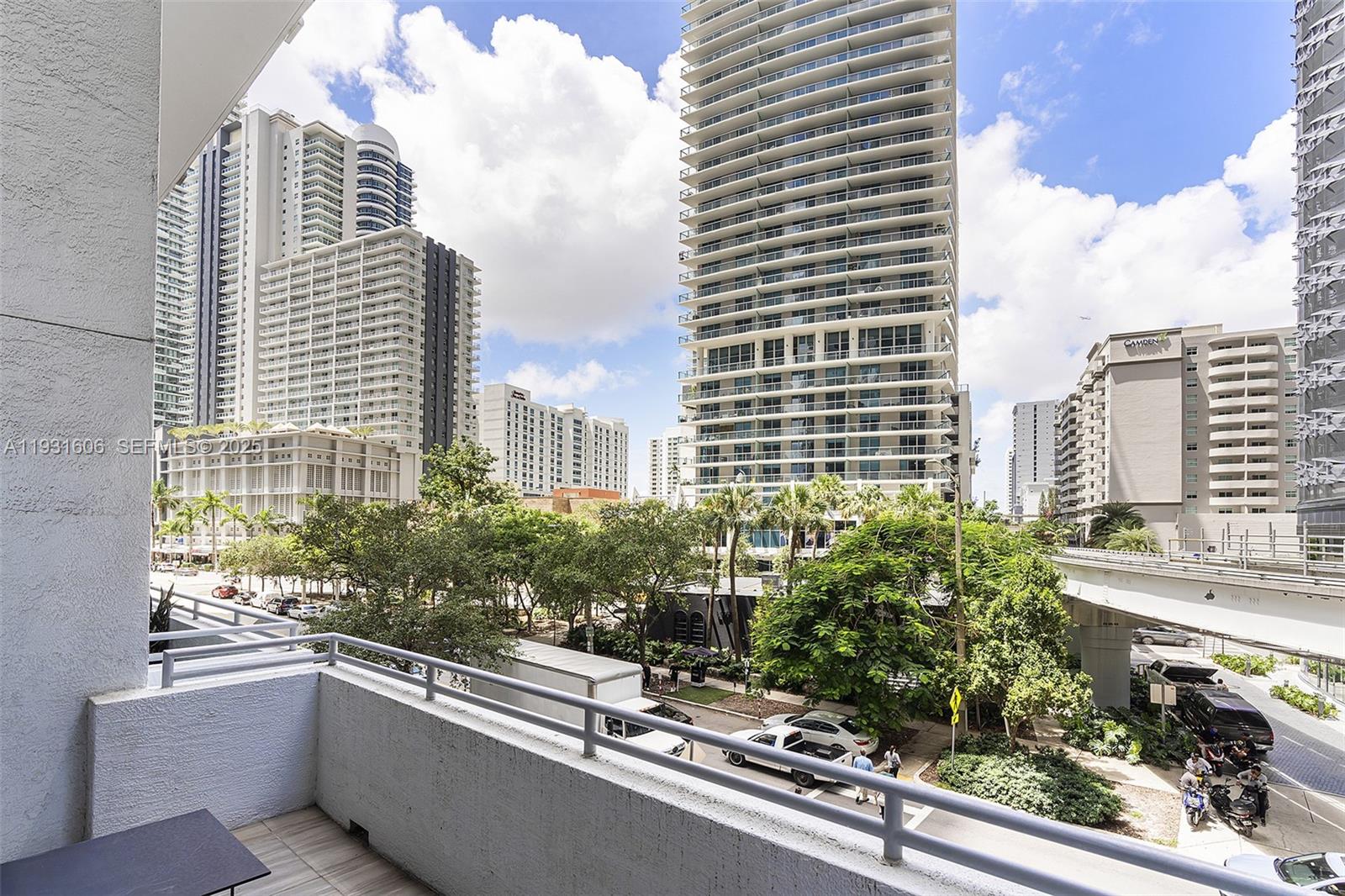 1050 Brickell Ave #212, Miami FL 33131