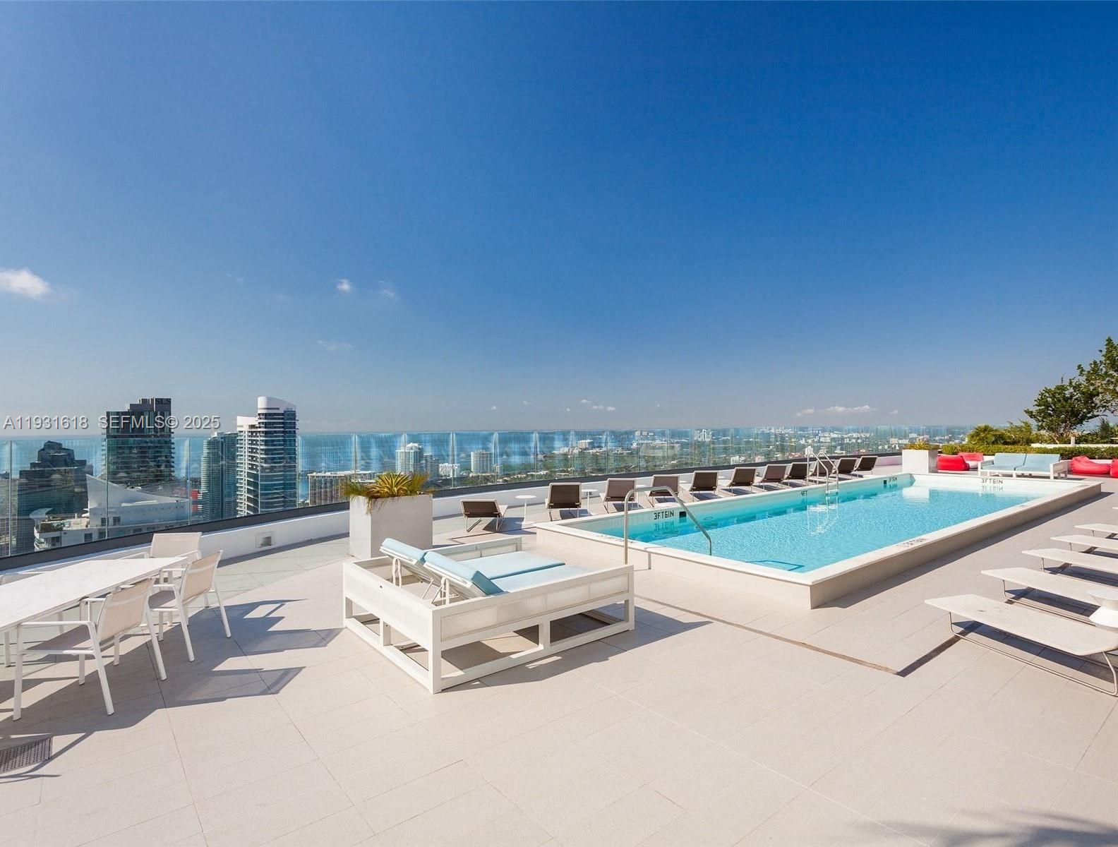 55 SW 9th St #3707, Miami FL 33130