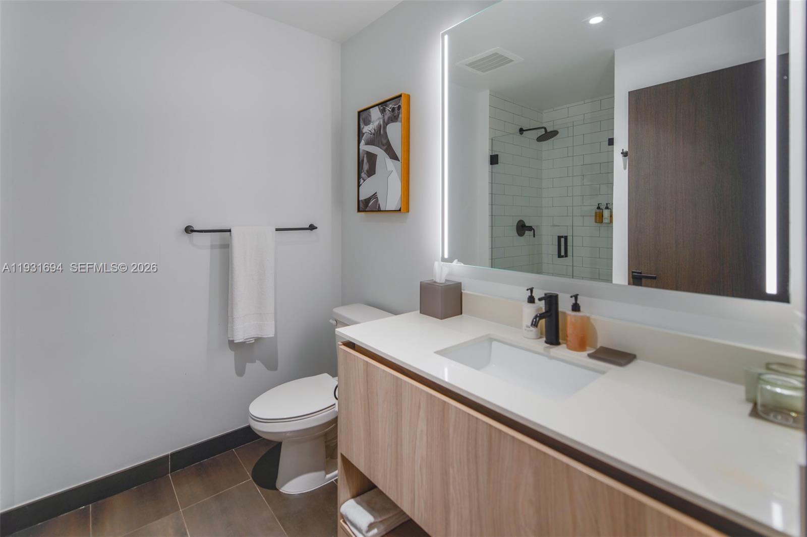 398 NE 5th St #2407, Miami FL 33132