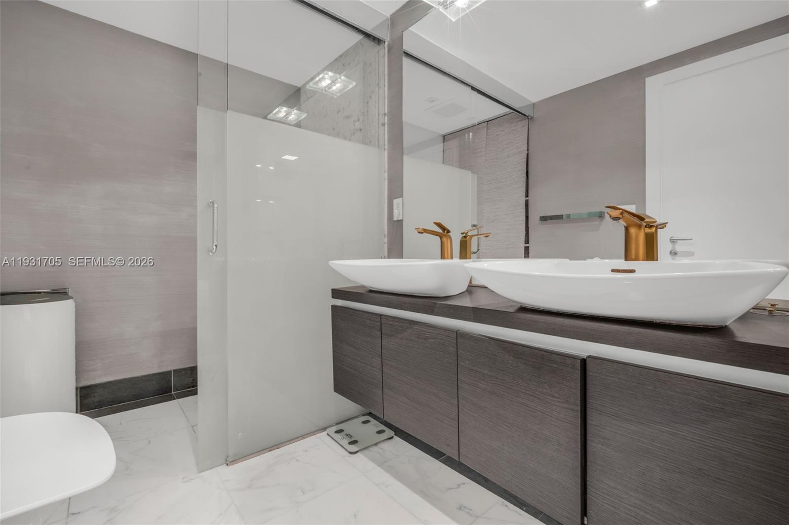 200 Biscayne Boulevard Way #309, Miami FL 33131