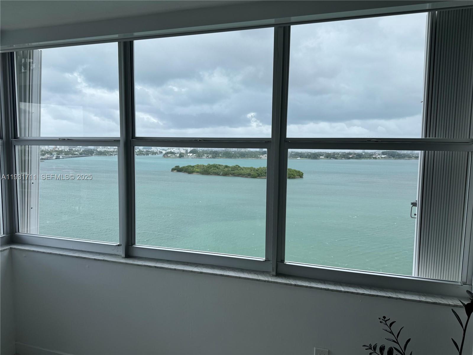 11930 N Bayshore Dr #1403, North Miami FL 33181