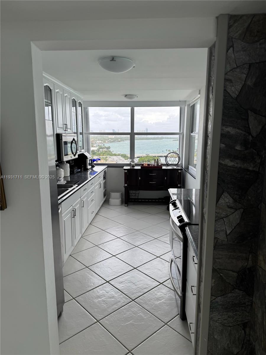 11930 N Bayshore Dr #1403, North Miami FL 33181