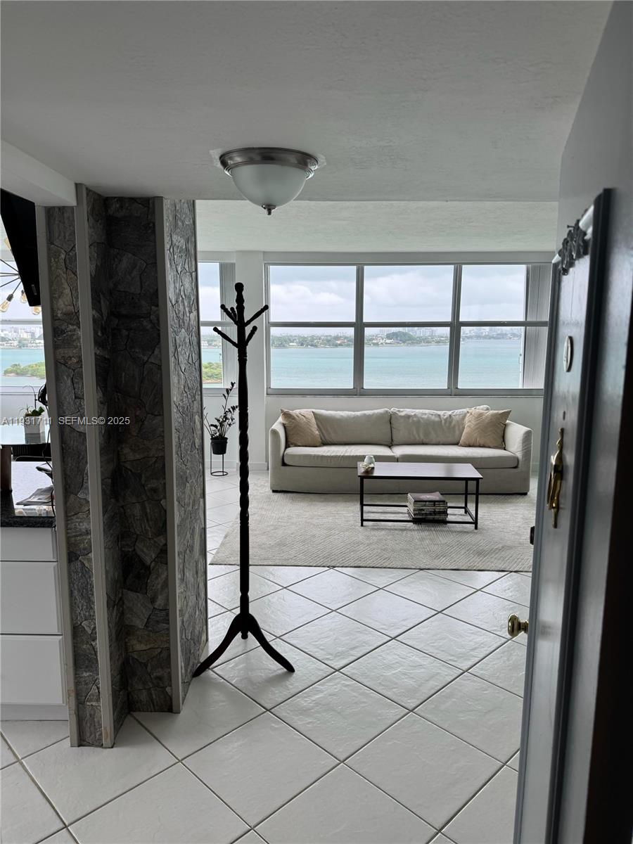 11930 N Bayshore Dr #1403, North Miami FL 33181