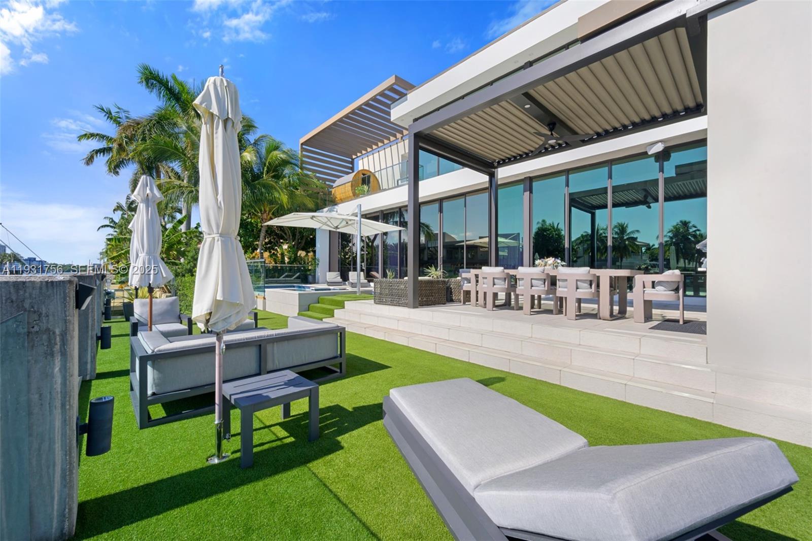 3260 NE 165th St, North Miami Beach FL 33160