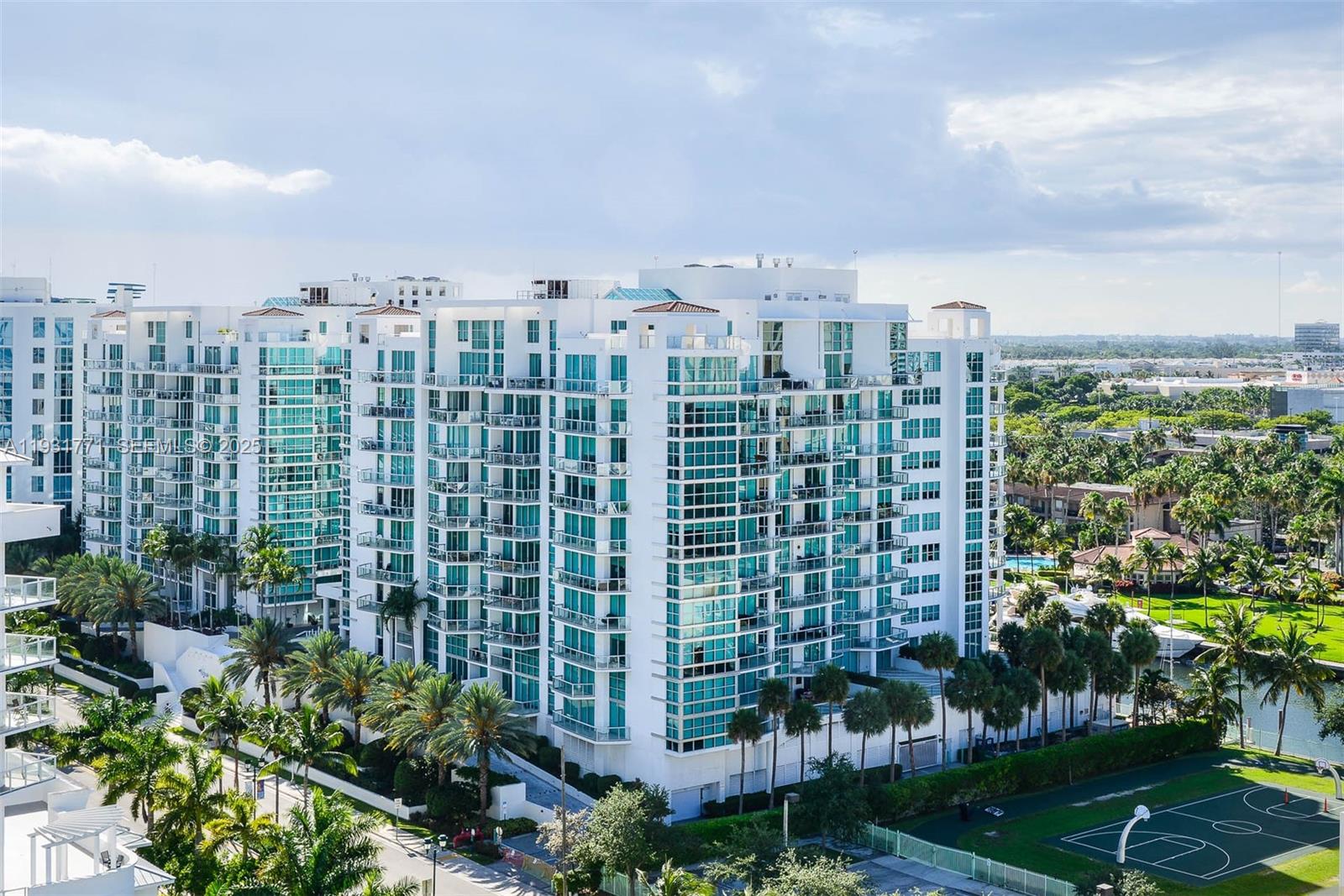 3131 NE 188th St #1-1213, Aventura FL 33180