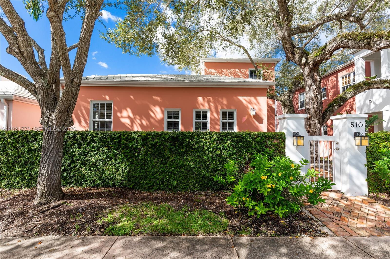 510 Loretto Ave #26, Coral Gables FL 33146