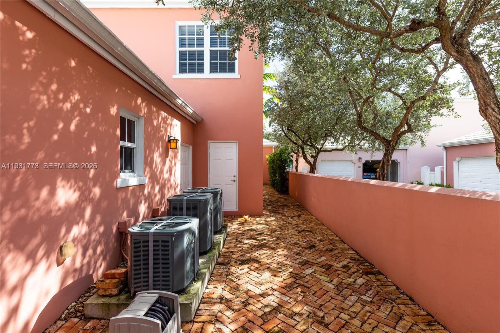 510 Loretto Ave #26, Coral Gables FL 33146