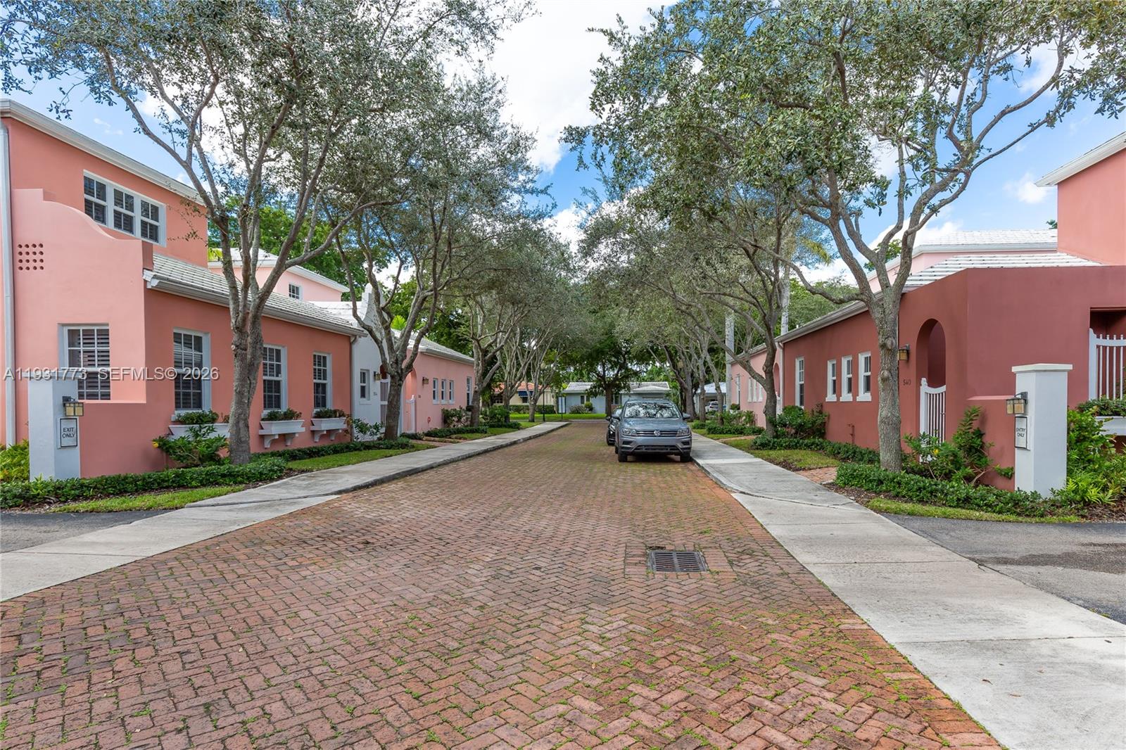 510 Loretto Ave #26, Coral Gables FL 33146