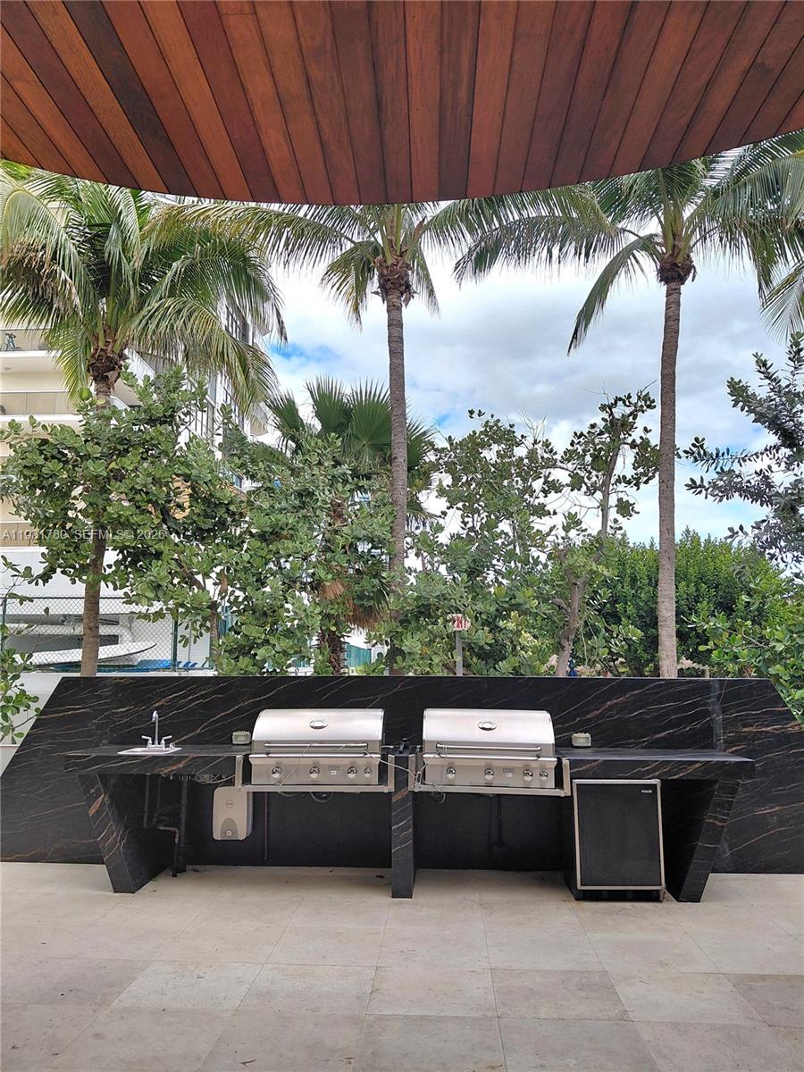 6365 Collins Ave #905, Miami Beach FL 33141