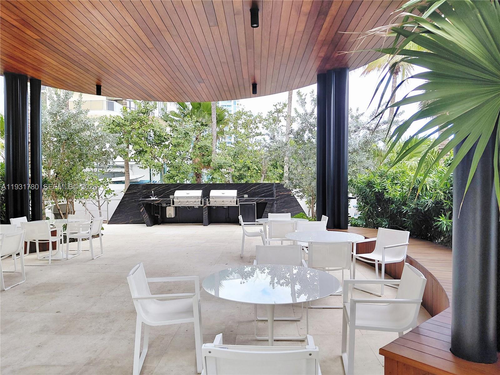 6365 Collins Ave #905, Miami Beach FL 33141