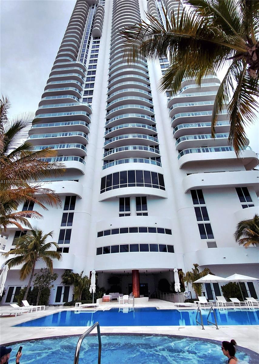 6365 Collins Ave #905, Miami Beach FL 33141
