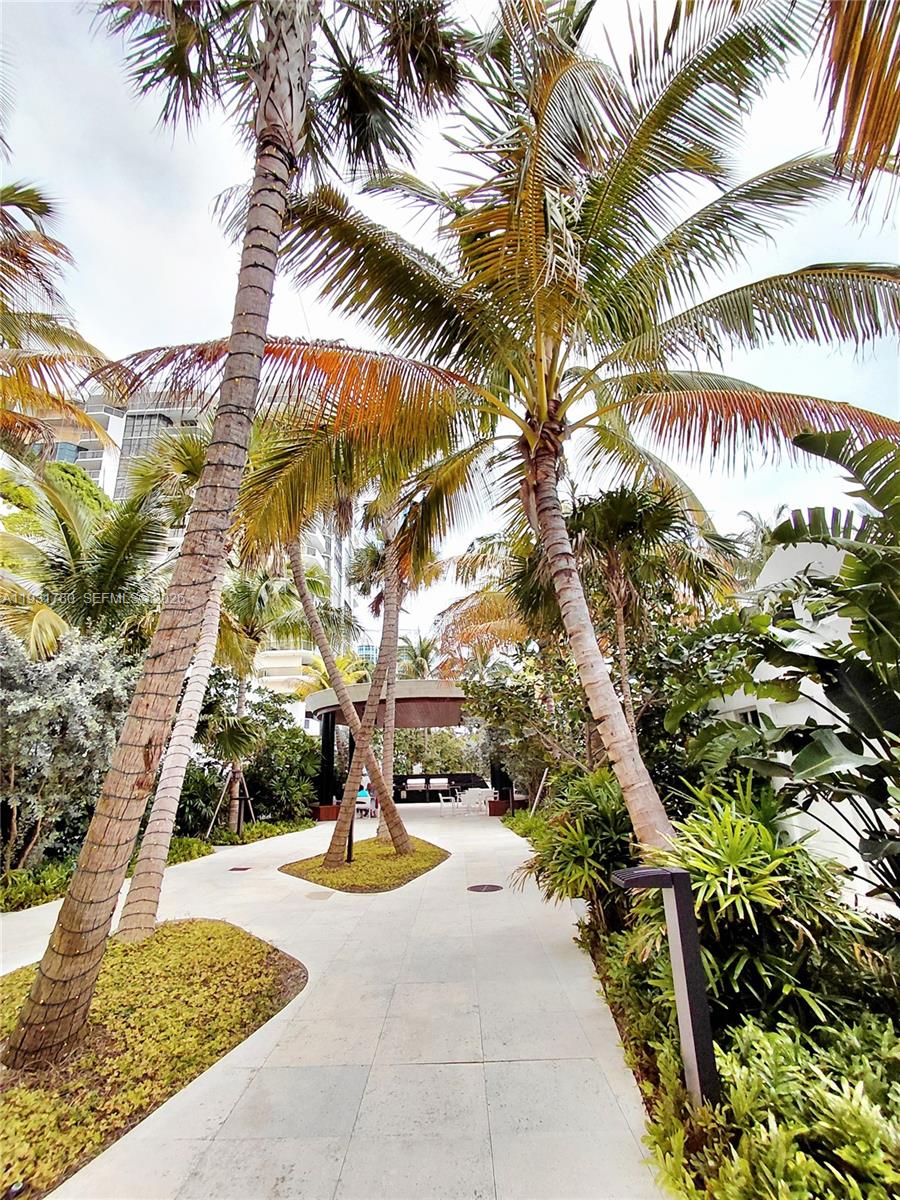 6365 Collins Ave #905, Miami Beach FL 33141