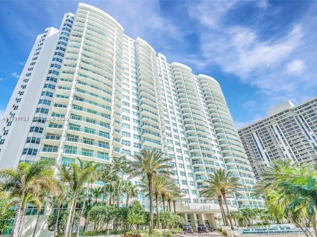 20201 E Country Club Dr #903, Aventura FL 33180