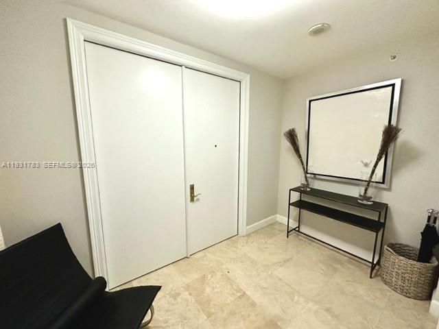 20201 E Country Club Dr #903, Aventura FL 33180