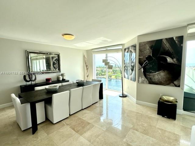 20201 E Country Club Dr #903, Aventura FL 33180