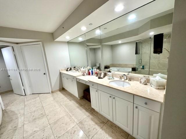 20201 E Country Club Dr #903, Aventura FL 33180
