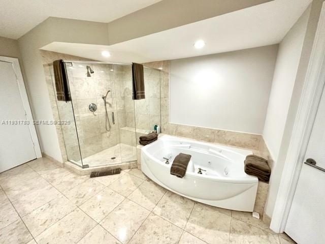 20201 E Country Club Dr #903, Aventura FL 33180