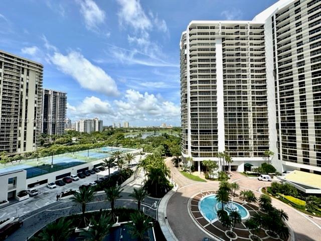 20201 E Country Club Dr #903, Aventura FL 33180