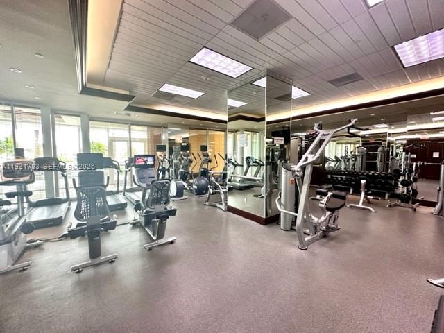 20201 E Country Club Dr #903, Aventura FL 33180