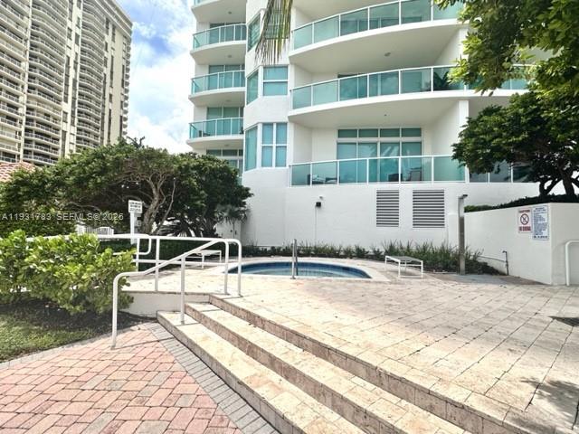 20201 E Country Club Dr #903, Aventura FL 33180