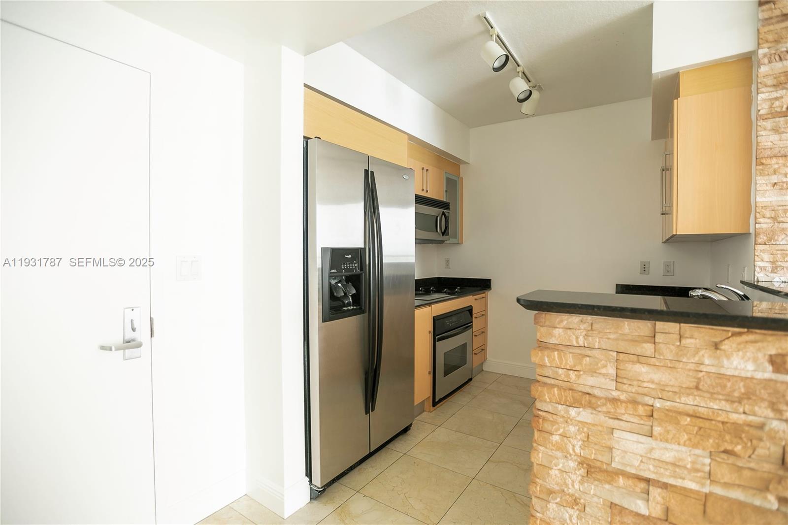 335 S Biscayne Blvd #2710, Miami FL 33131